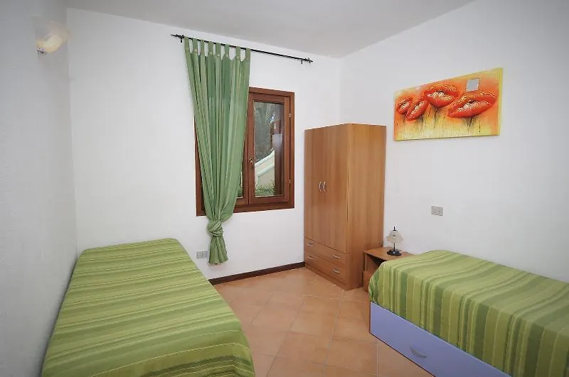Residence Le Canne San Teodoro  Ferienhaus San Teodoro (Sardinia)