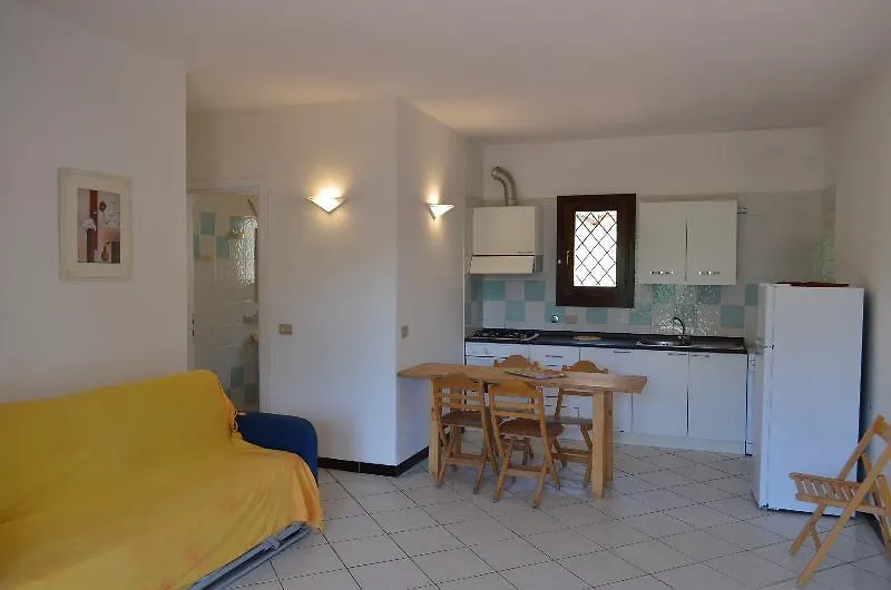 Residence Le Canne San Teodoro  Ferienhaus San Teodoro (Sardinia)